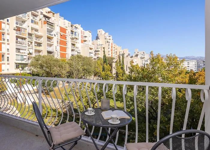 Leonela Apartment